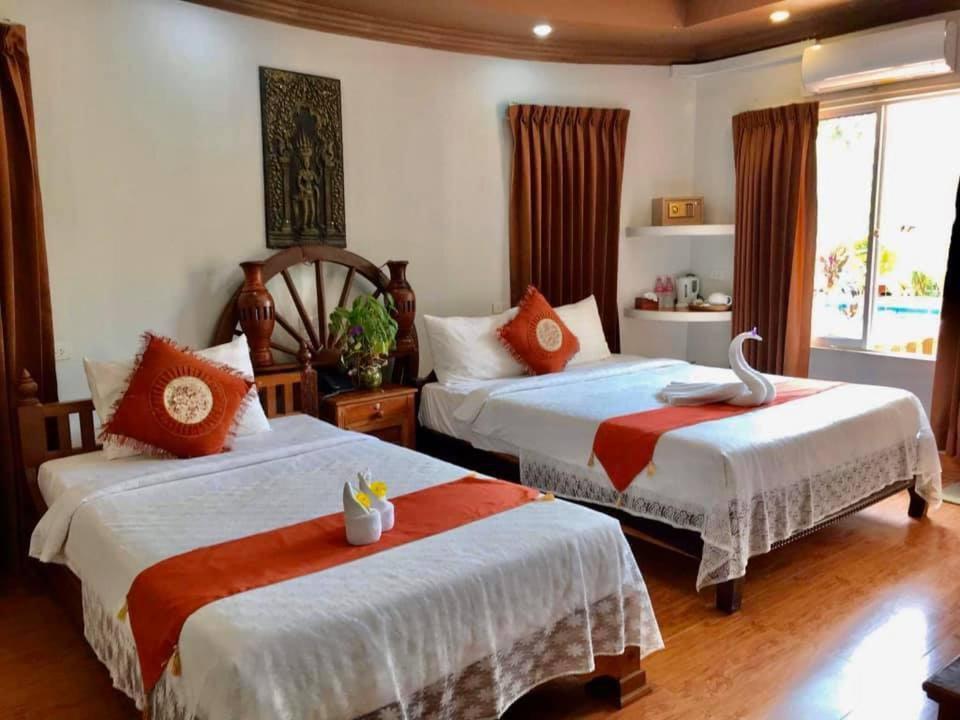 Ravorn Villa Boutique Battambang Exteriör bild