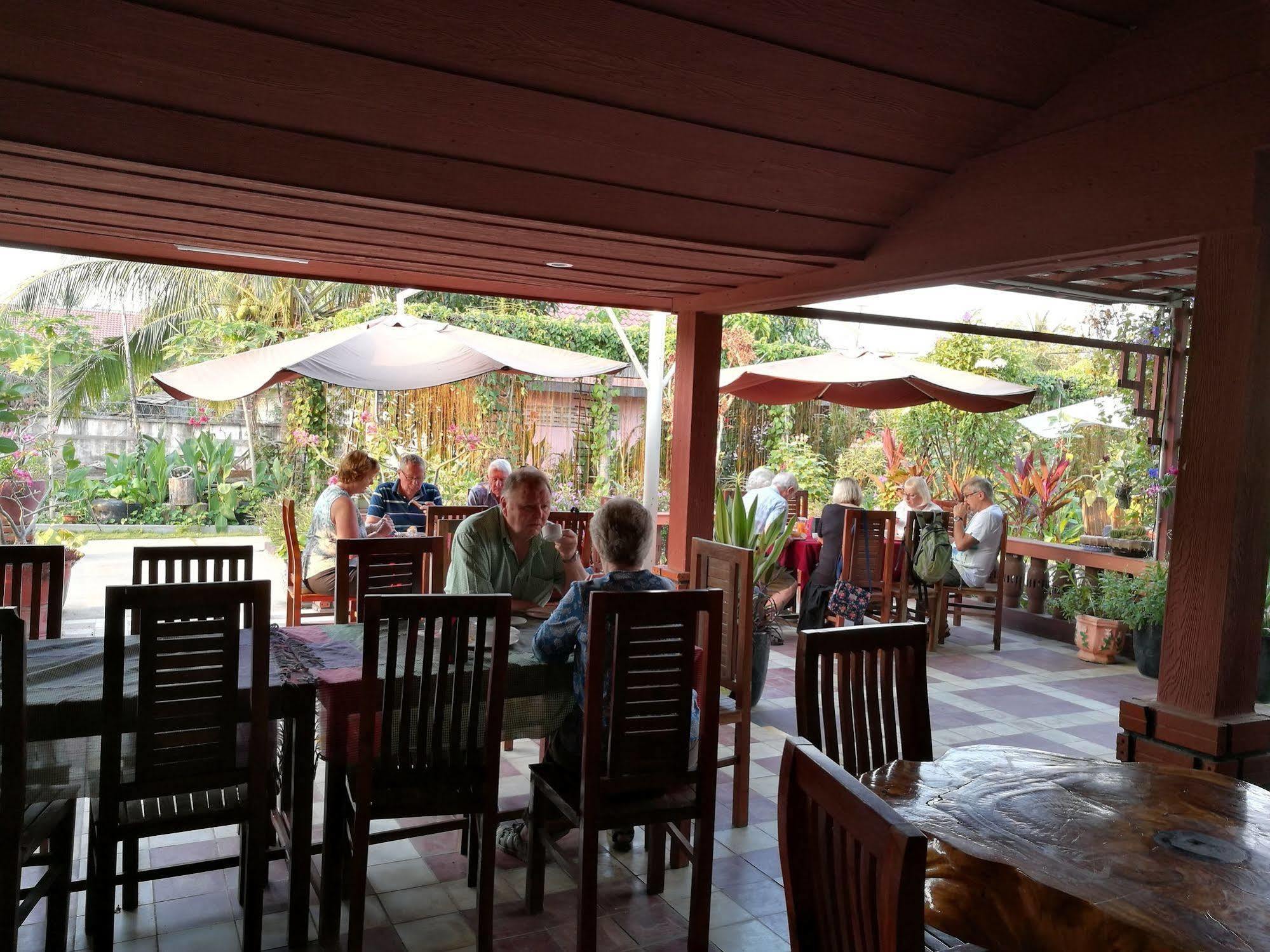 Ravorn Villa Boutique Battambang Exteriör bild