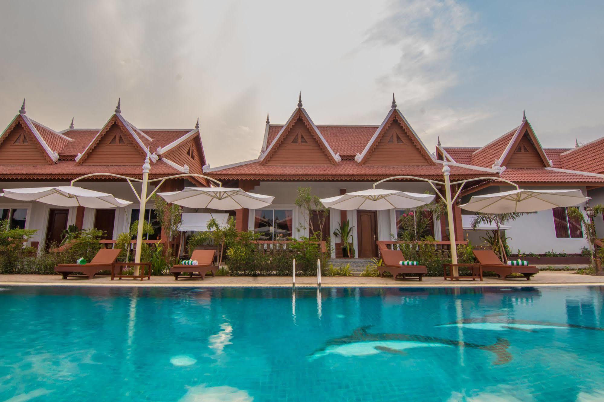 Ravorn Villa Boutique Battambang Exteriör bild